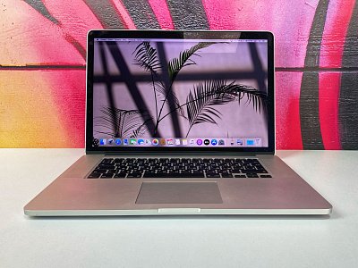 Macbook A1398 (2013)